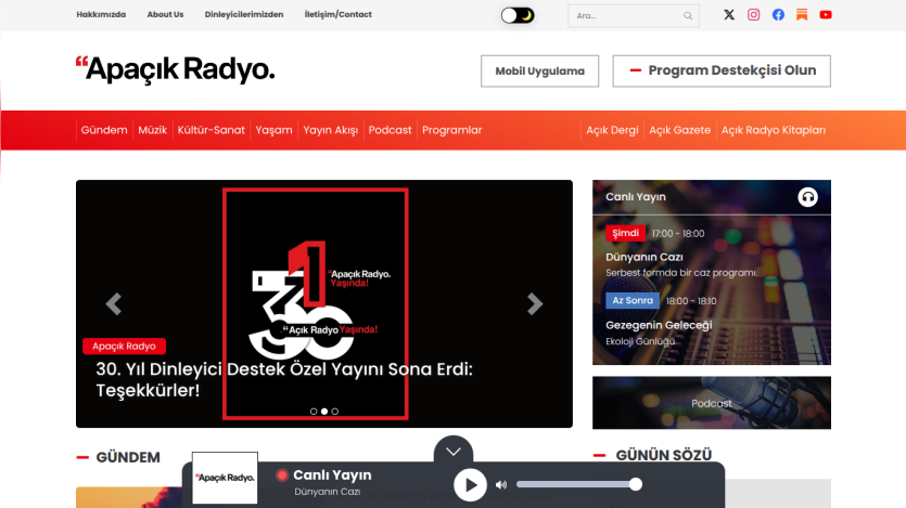 Apaçık Radyo website with navigation menu, live broadcast schedule, and featured special broadcast announcement.