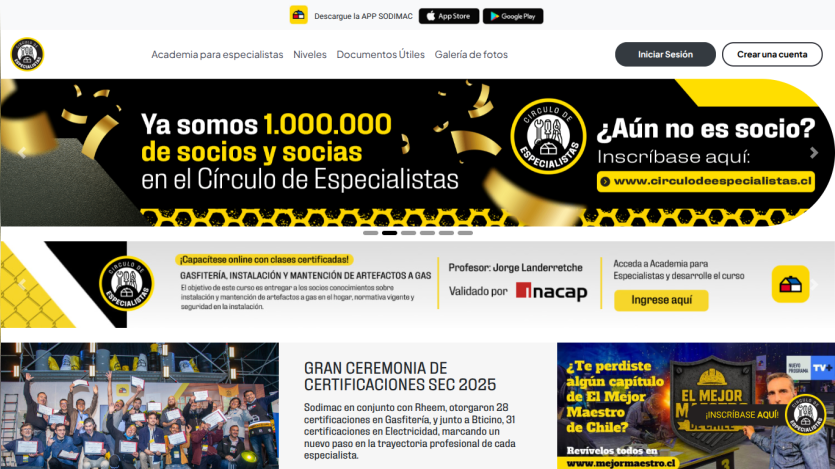 Círculo de Especialistas website showing membership milestone, online certified classes, and certification ceremony info