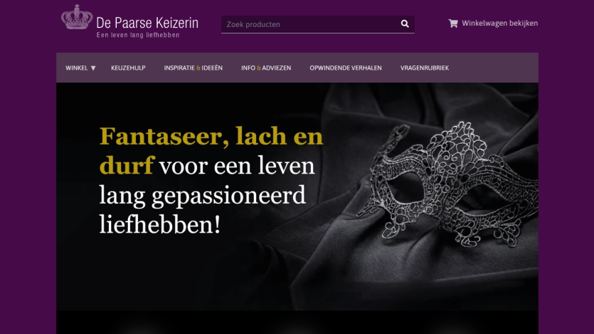 Website header with navigation and hero section featuring Dutch text about passion and a decorative black lace mask on dark fabric.