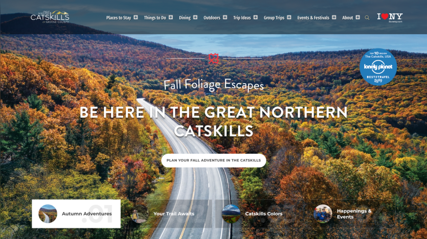 Travel website promoting fall foliage escapes in the Great Northern Catskills with navigation and call to action