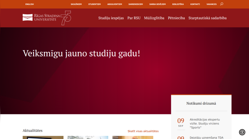 Welcome message for new students at the university with navigation options.