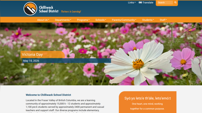 Cliffwalk School District homepage featuring flowers and a welcome message.