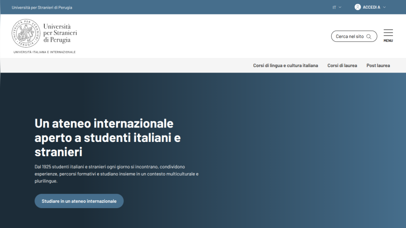 International university homepage with a welcoming message for Italian and foreign students.