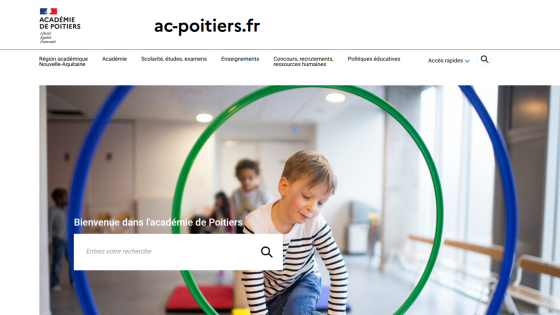 Homepage of ac-poitiers.fr featuring children playing with colorful hoops and a search bar.