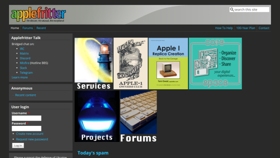 Website homepage with navigation menu, login form, and sections for services, projects, and forums.
