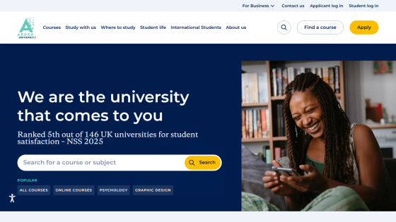 University homepage with headline about student satisfaction and a search bar for courses or subjects