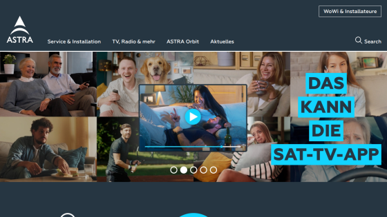 Satellite TV app promotion with diverse people enjoying TV and text 'DAS KANN DIE SAT-TV-APP'