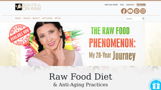 Website promoting raw food diet and anti-aging practices with a featured journey article.