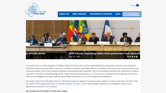 Paris Club homepage with navigation, hero images of meetings, and description of the club's role in debt treatment