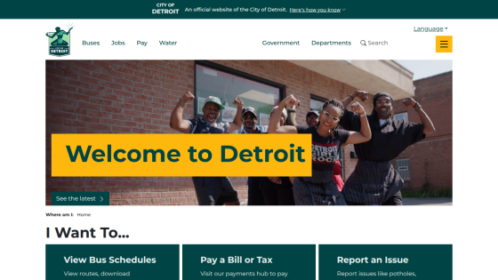 Welcome message for Detroit with options to view bus schedules, pay bills, and report issues.