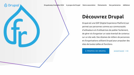 Drupal homepage featuring a blue logo and introductory text about the platform.