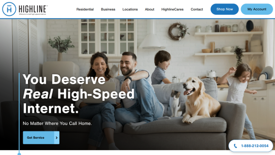 Homepage promoting high-speed internet with a family and dog in a living room setting.