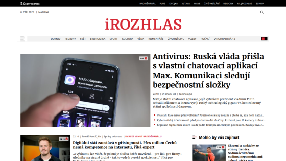 News article about Russian government launching a chat application, featuring a smartphone image.