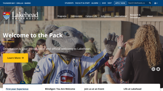Lakehead University homepage featuring a welcoming message and mascot.