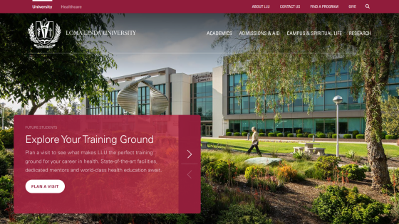 Homepage showcasing training facilities with a call to action for exploration.