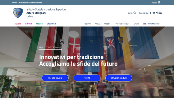 Homepage of a school featuring flags and buttons for news and education.