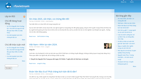 Blog homepage featuring articles and navigation links.