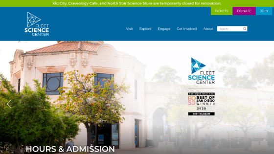 Fleet Science Center homepage featuring hours and admission information.