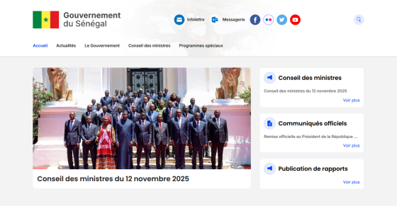 Official government website of Senegal showing a group photo of the Council of Ministers dated November 12, 2025, with navigation and news sections.