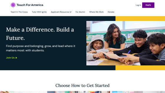 Homepage of Teach For America promoting teaching opportunities with students.