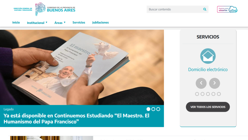 Homepage featuring a person holding a book about 'El Maestro. El Humanismo del Papa Francisco'.