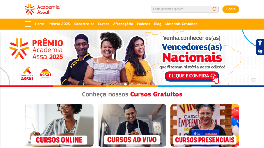Academia Assaí homepage featuring Prêmio Academia Assaí 2025 winners and free online, live, and in-person courses