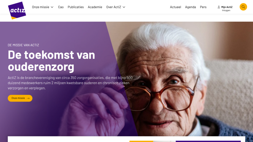 Homepage of ActiZ with mission statement about future of elderly care and an elderly man wearing glasses