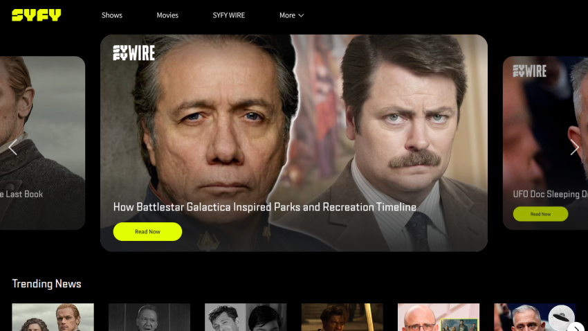 Homepage featuring articles on Battlestar Galactica and trending news.