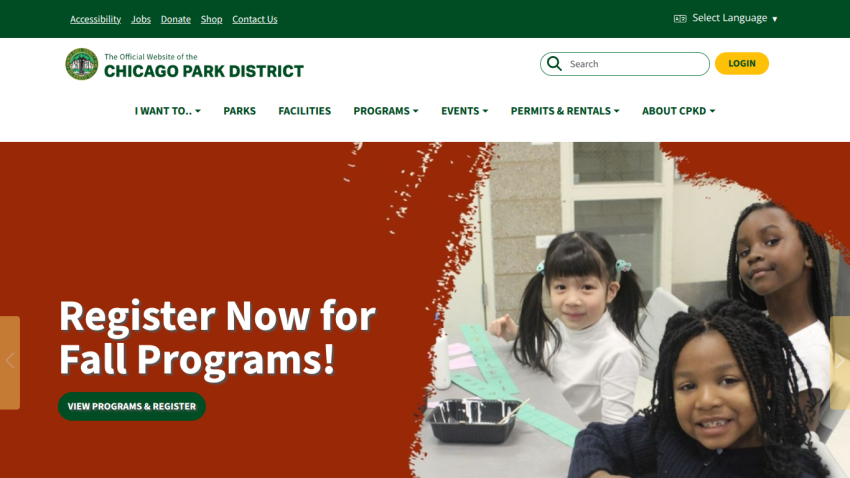 Chicago Park District homepage promoting fall program registration with images of children.
