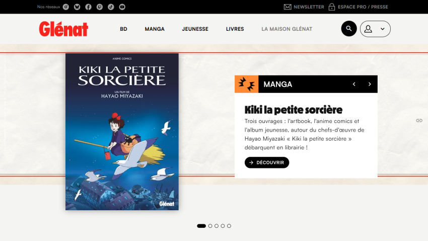 Homepage featuring 'Kiki la petite sorcière' manga with navigation options.