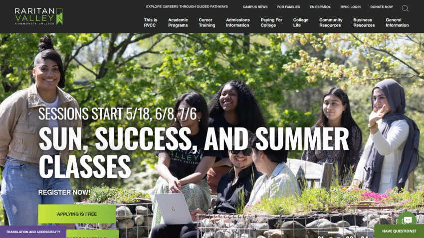 Raritan Valley Community College promotes summer classes with students outdoors.