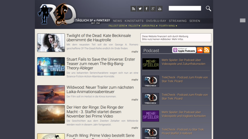 Homepage featuring articles on movies and podcasts with navigation bar.