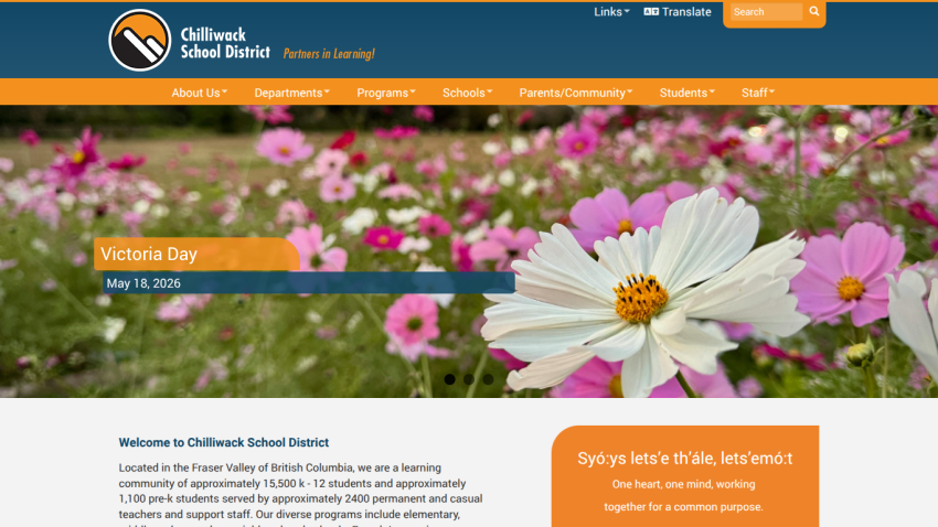 Cliffwalk School District homepage featuring flowers and a welcome message.