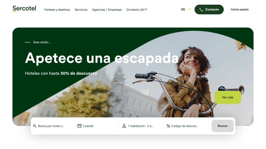 Hotel booking site offering up to 30% discount with search options for destination, dates, and promo code