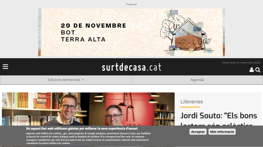 Front page of surtdecasa.cat featuring a cinema conflict and peace exhibition banner and a news article about Jordi Souto in the library section