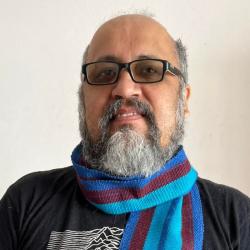 Ivan Mejia fabela (koffer)