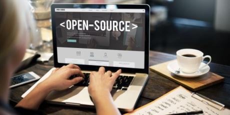 The Benefits of Outsourcing in Open Source Software Development