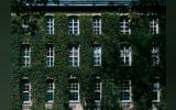 Solid green ivy walls of Nassau Hall at Princeton University