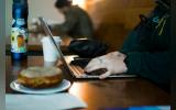 woman working in laptop